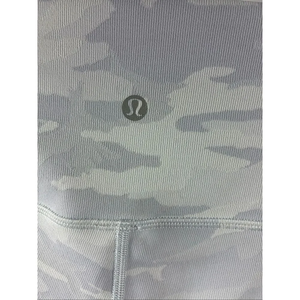 Lululemon Wunder Under High Rise Tight 28” in Incognito Camo Jacquard Alpine Whi